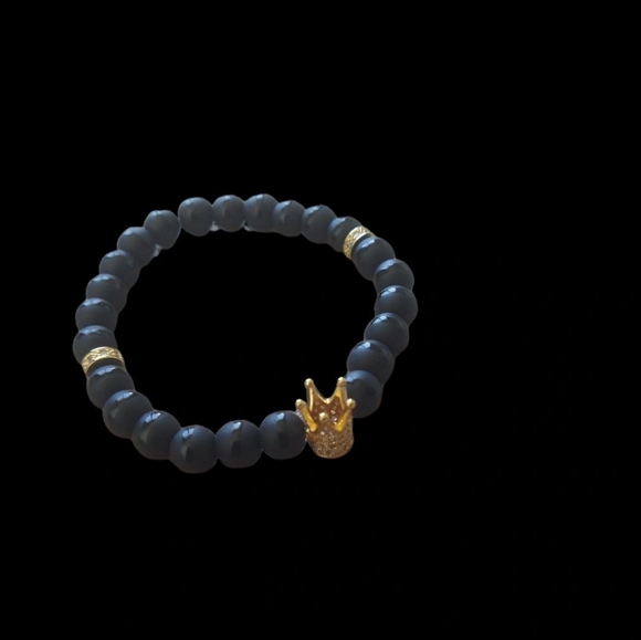 King Crown Matte Black Onyx and Rhinestone Bracelet-Gold - Picture 3 of 3